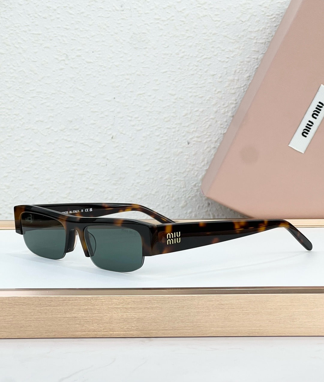 Miu Miu MUB07S