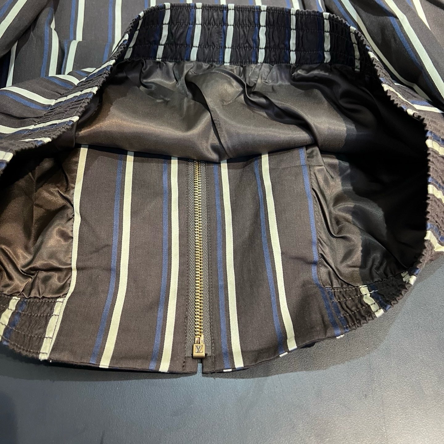 Veste de jogging rayée zippée