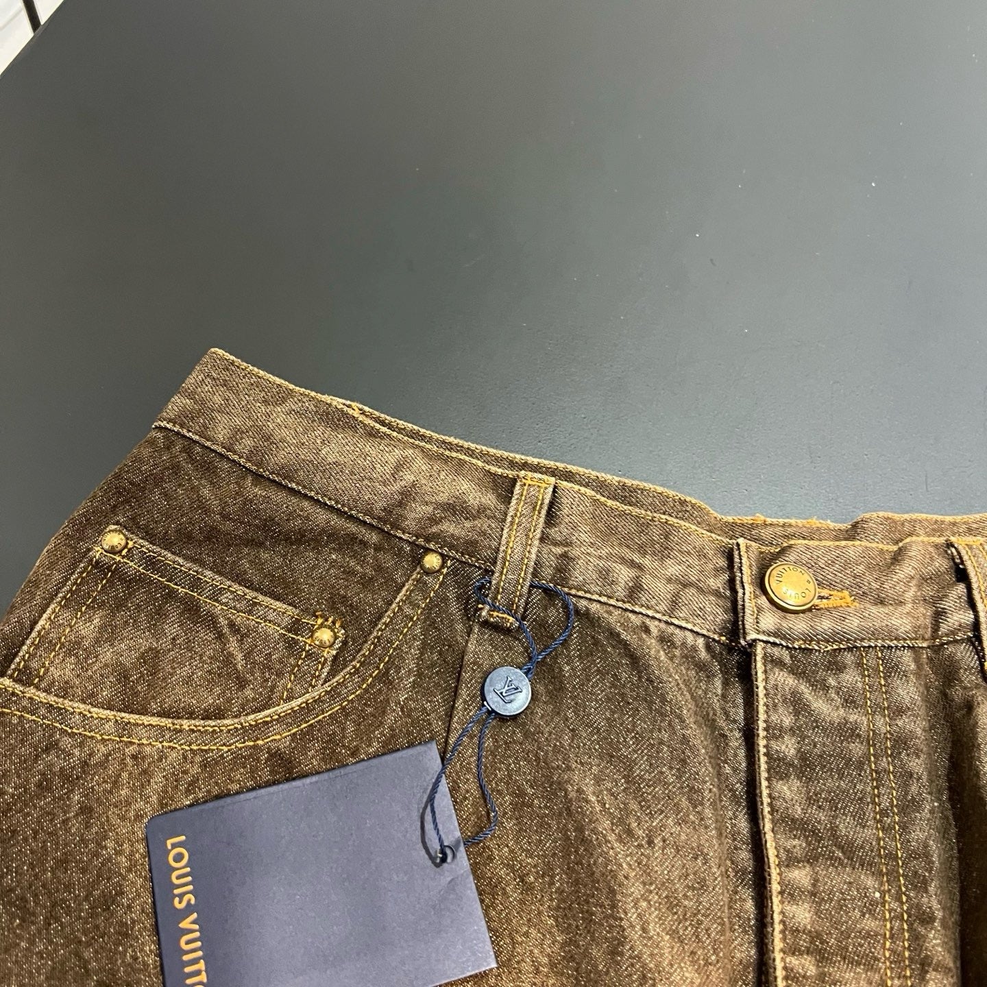 Short en denim indigo café