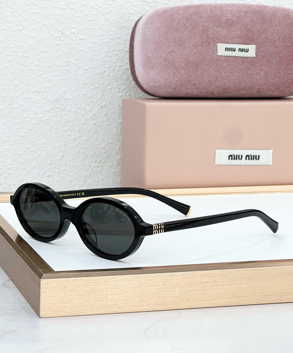 MIU MIU OMU 01XV