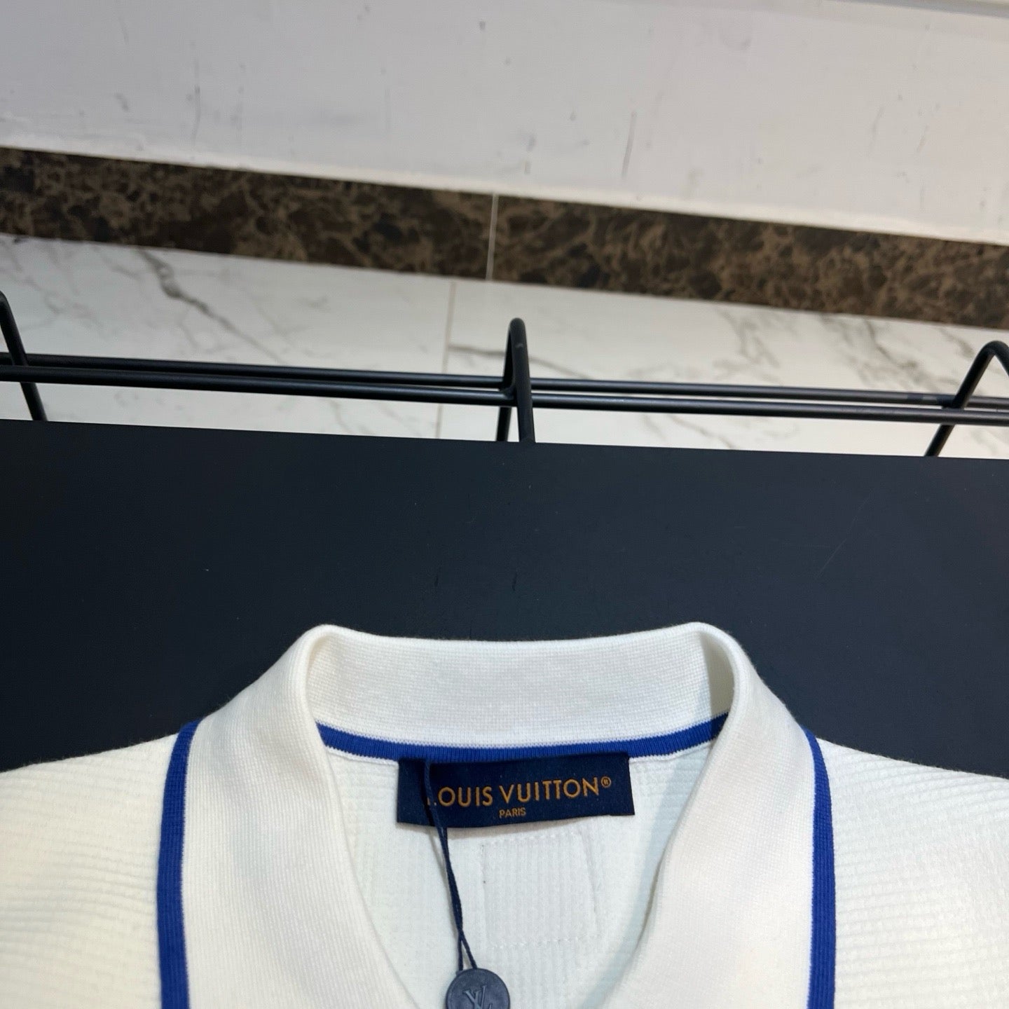 Chemise manches courtes emblématique en maille gaufrée
