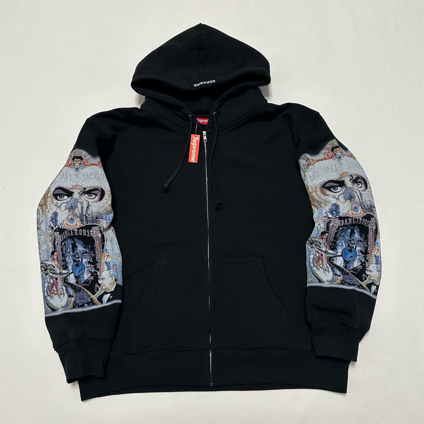 Hoodie
SUPREME X MICHAEL JACKSON
