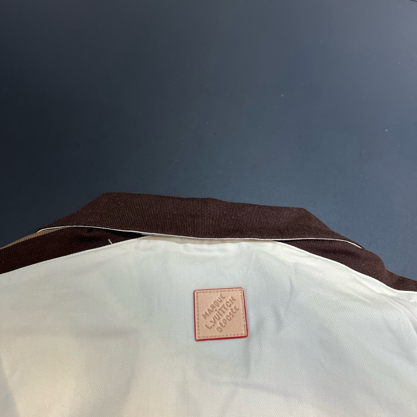 Chemise sportswear à manches courtes bicolore