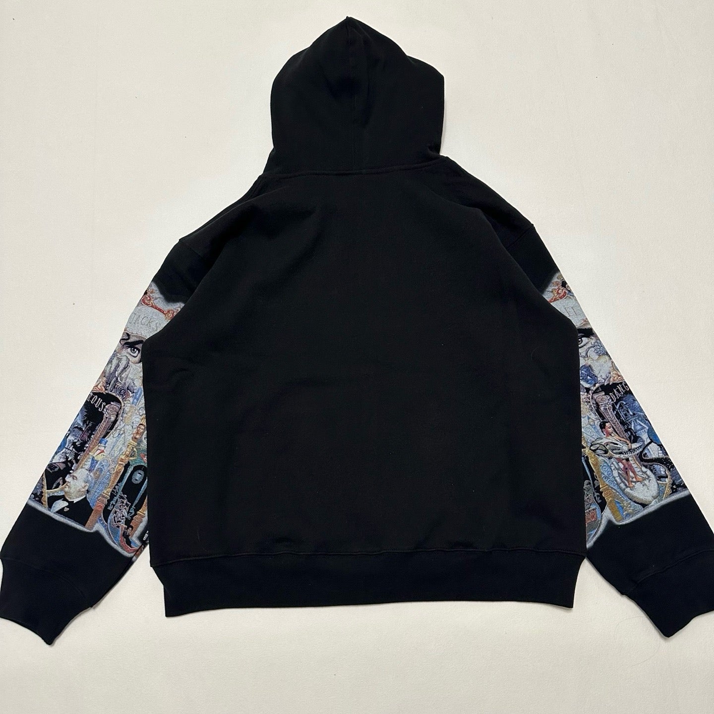 Hoodie
SUPREME X MICHAEL JACKSON