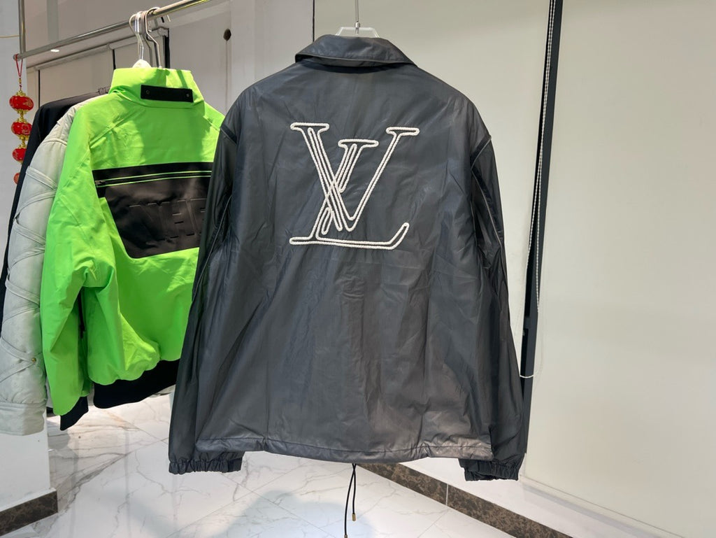 Blouson brodé en nylon