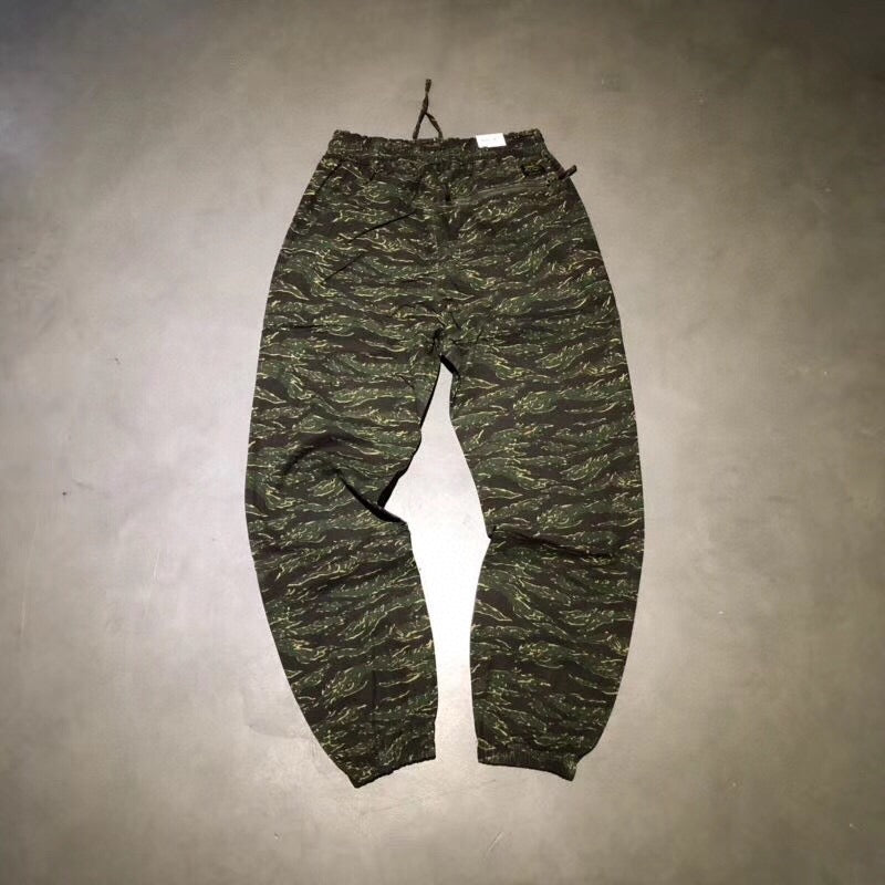 CARHARTT WIP
Cargo Jogger