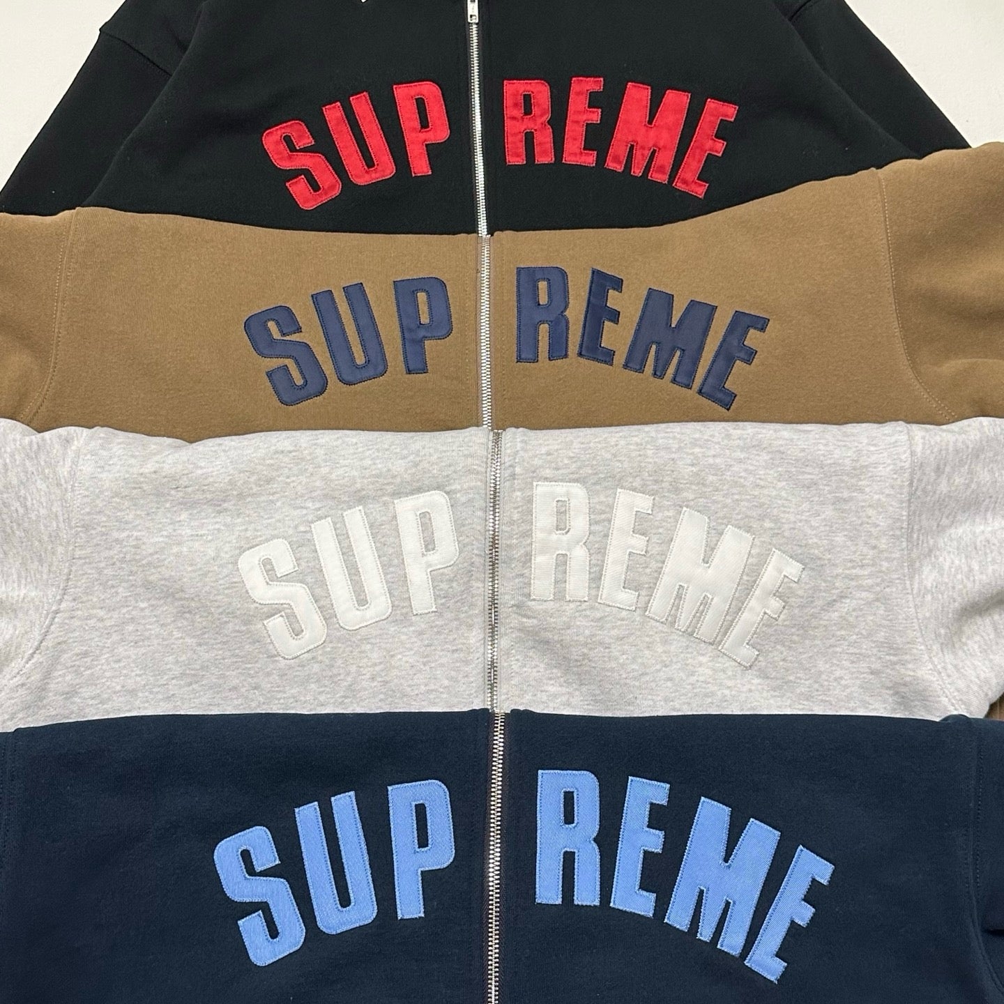 SUPREME FW25 ARC THERMAL LINED ZIP UP HOODED