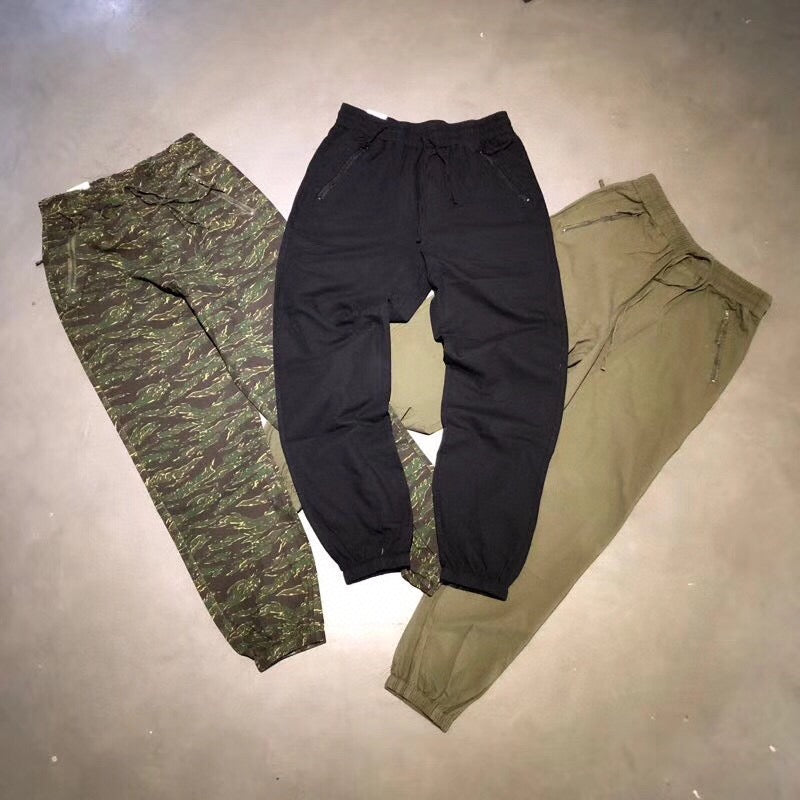 CARHARTT WIP
Cargo Jogger