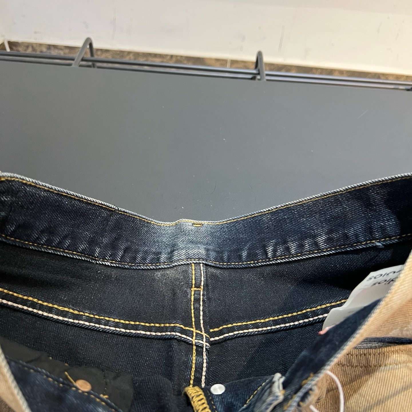 COUPÉ DÉTACHÉ JEANS - 1981 Beige sable