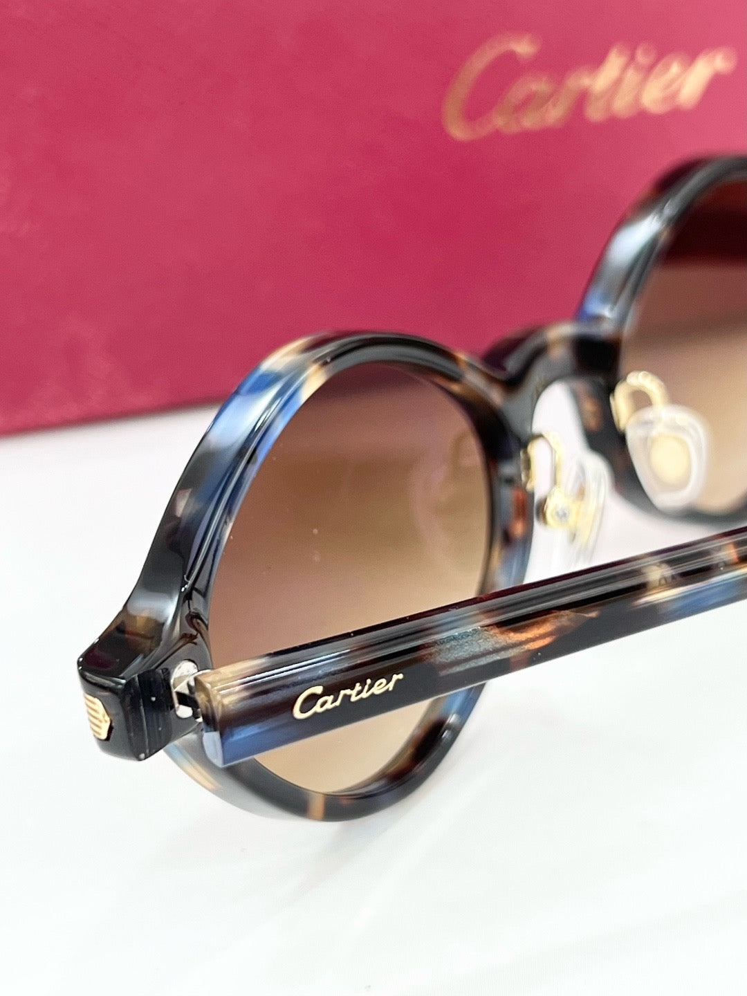 Cartie*  CT0540