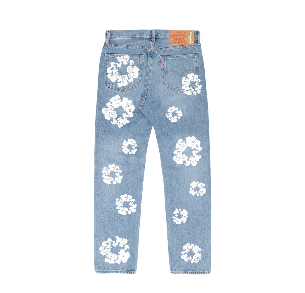 THE COTTON WREATH JEAN LIGHT WASH