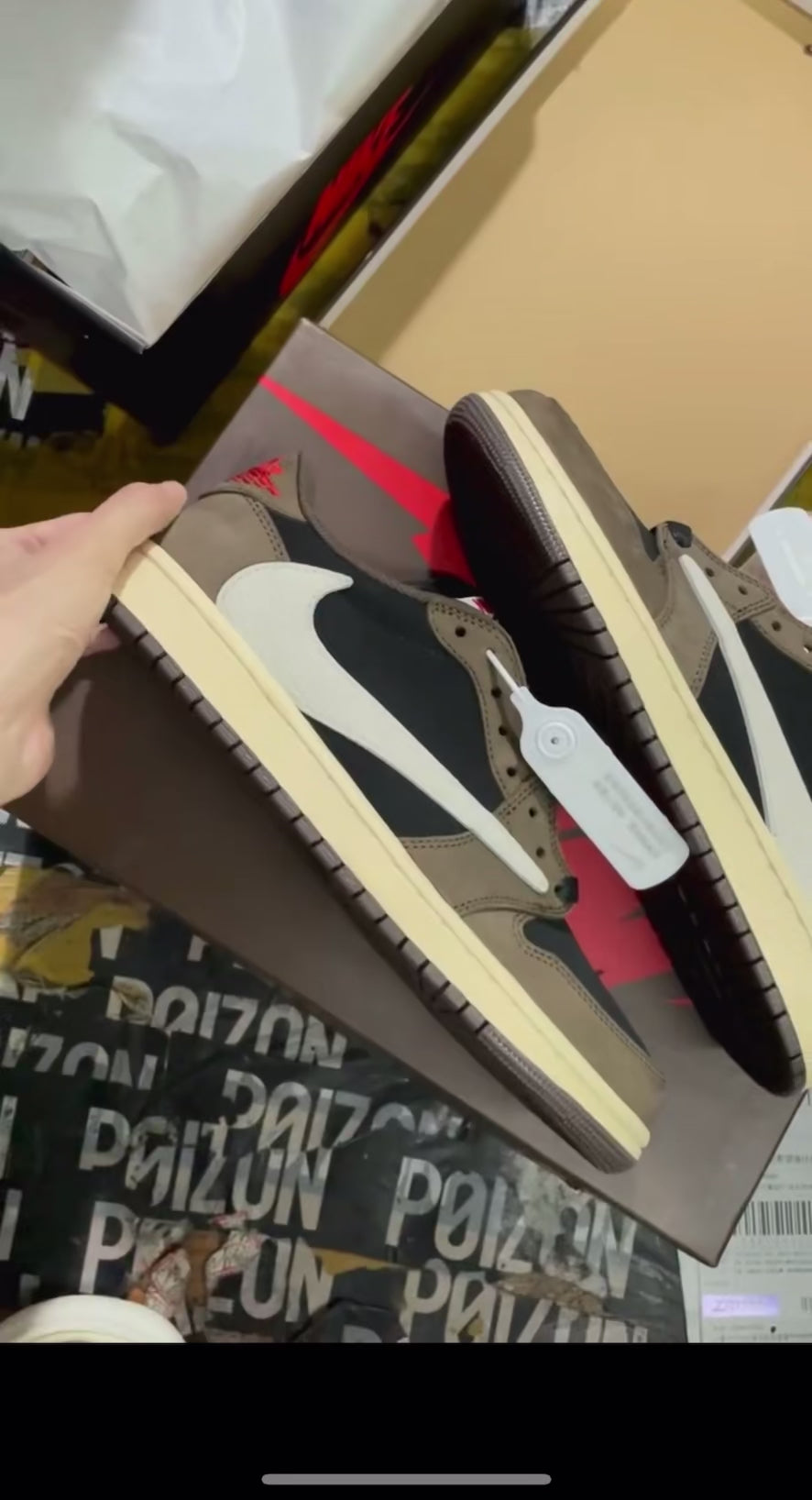 Air Jordan 1 Retro Low Travis Scott