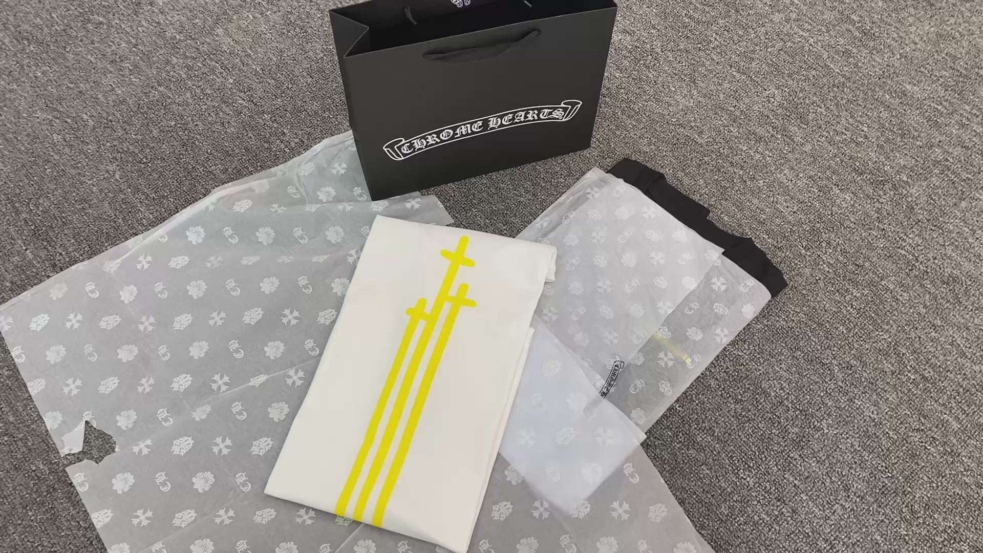 T shirt manche courte Blanc et jaune / Noir et jaune